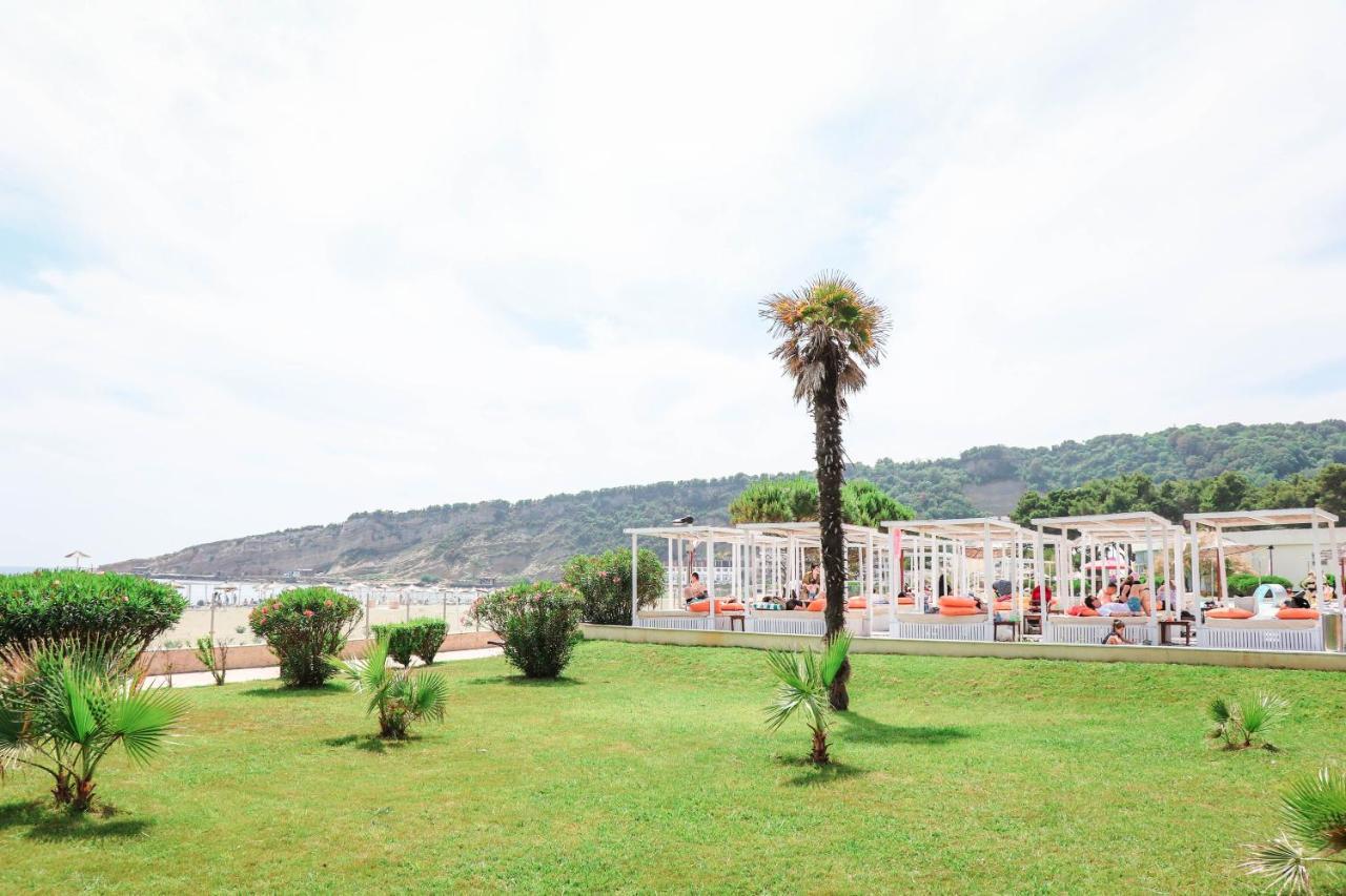 Azul Beach Resort Montenegro By Karisma Ulcinj Exteriör bild